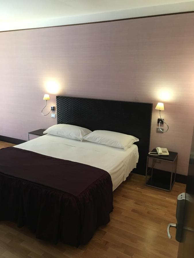 Mh Design Hotel Napoli Eksteriør bilde