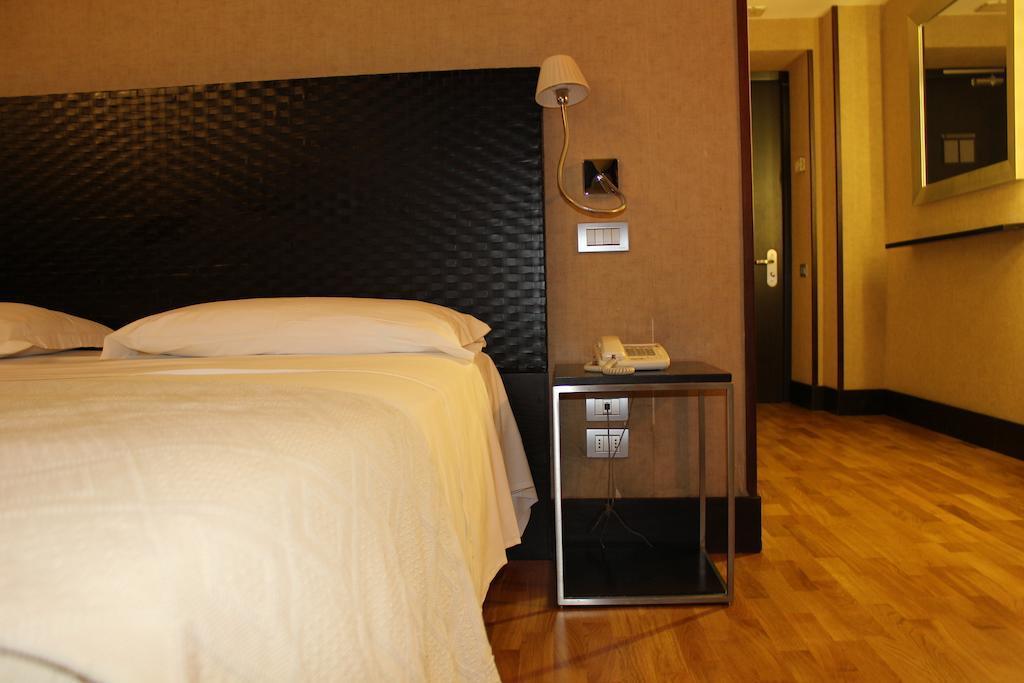 Mh Design Hotel Napoli Eksteriør bilde