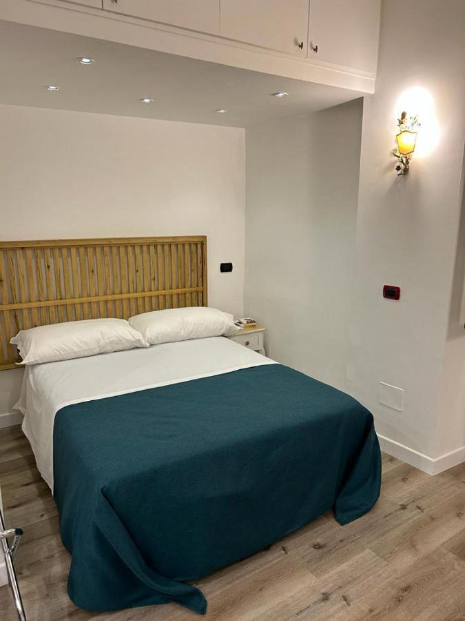 Mh Design Hotel Napoli Eksteriør bilde