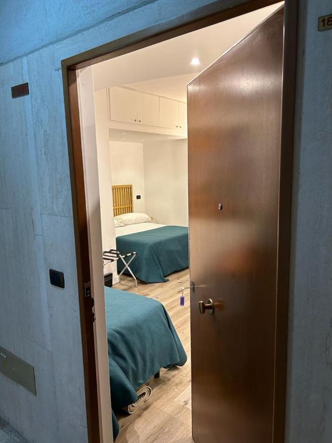 Mh Design Hotel Napoli Eksteriør bilde
