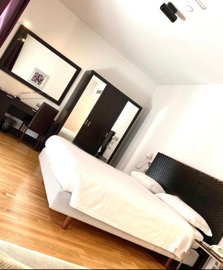 Mh Design Hotel Napoli Eksteriør bilde