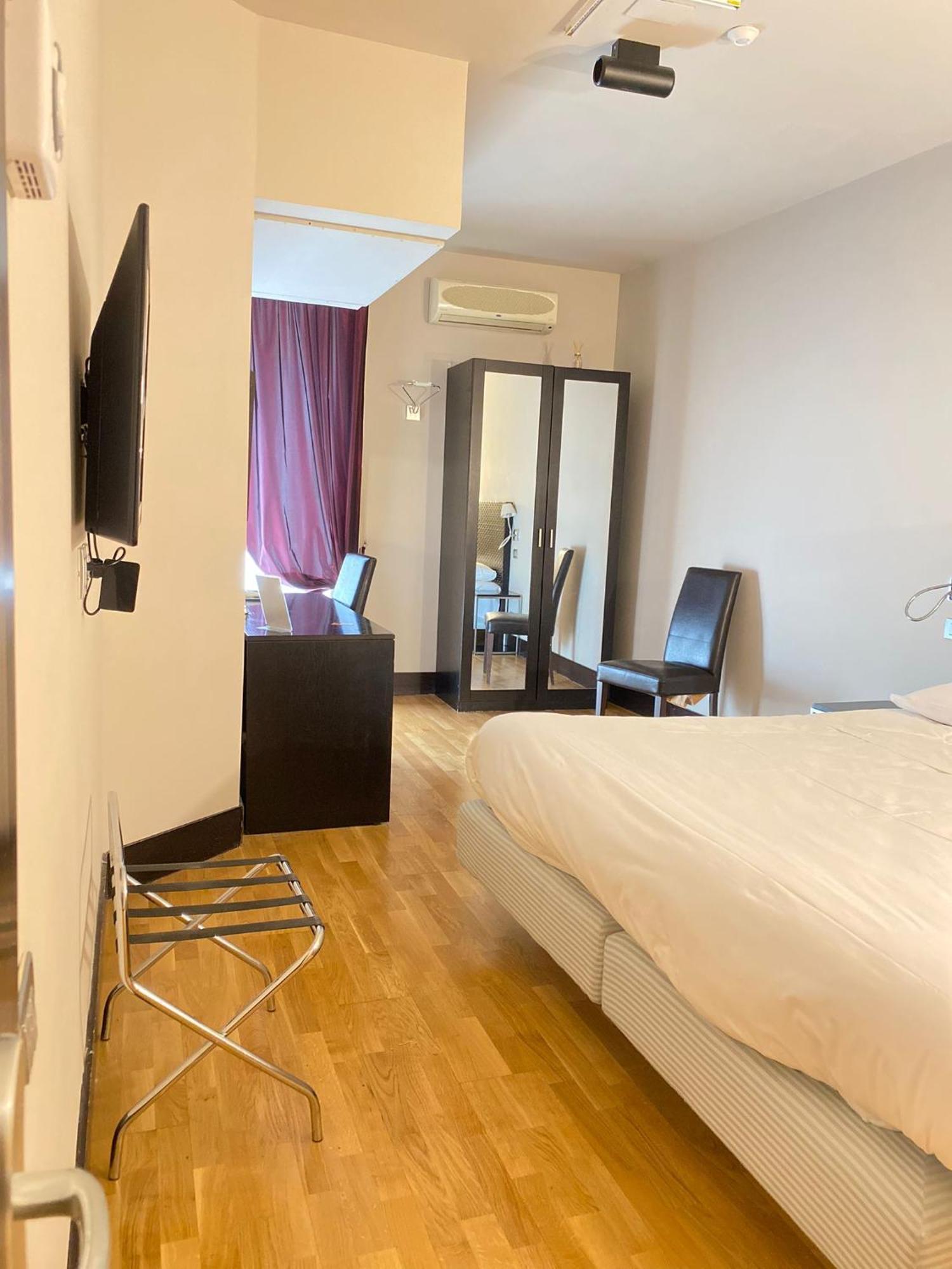 Mh Design Hotel Napoli Eksteriør bilde