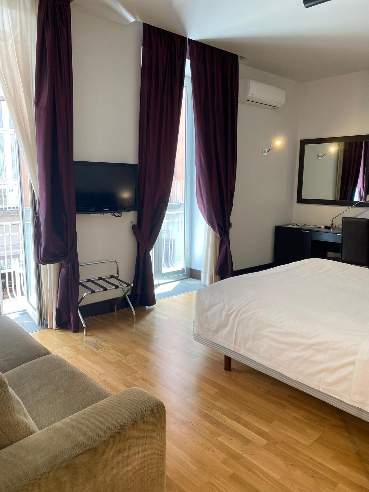 Mh Design Hotel Napoli Eksteriør bilde